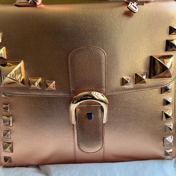 Delvaux Limited Edition Brillant Studded GM - Picture 12 of 14